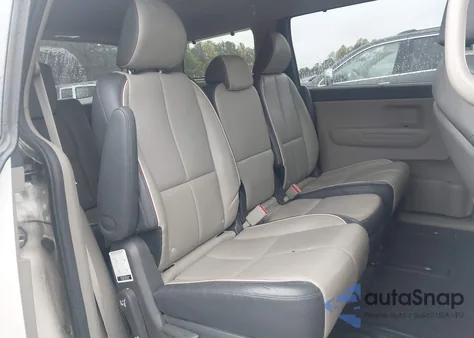 2017 Kia Sedona Lx z USA, uszkodzony, nr VIN KNDMB5C17H6334872